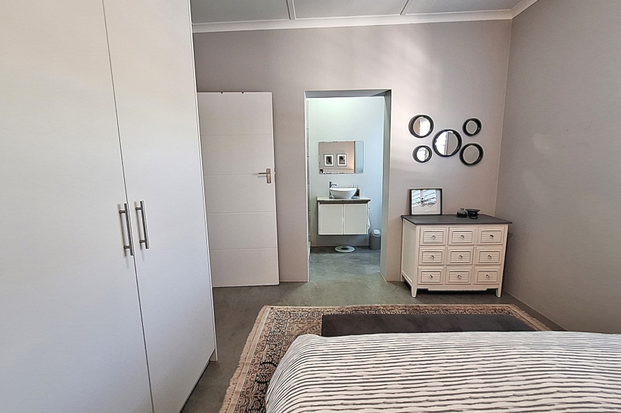 2 Bedroom Property for Sale in Britannia Bay Western Cape